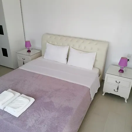 Nikitihouse 2 דירה *
